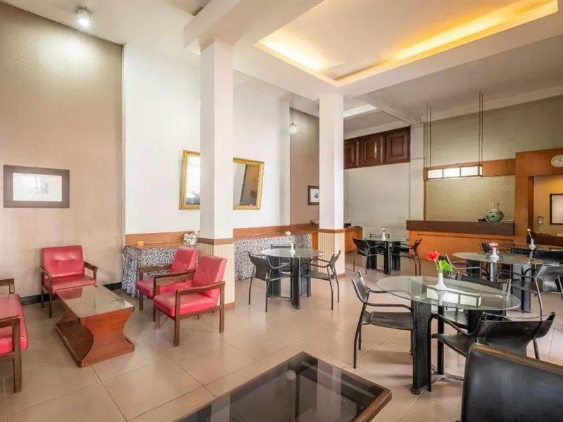 Elenor'S Home At Eyckman Bandung Buitenkant foto